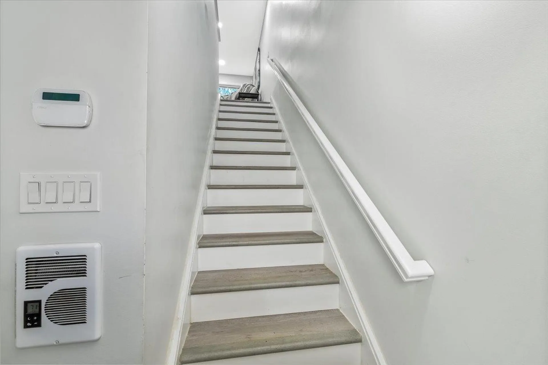 1029 S Mammoth Road Manchester NH 03109