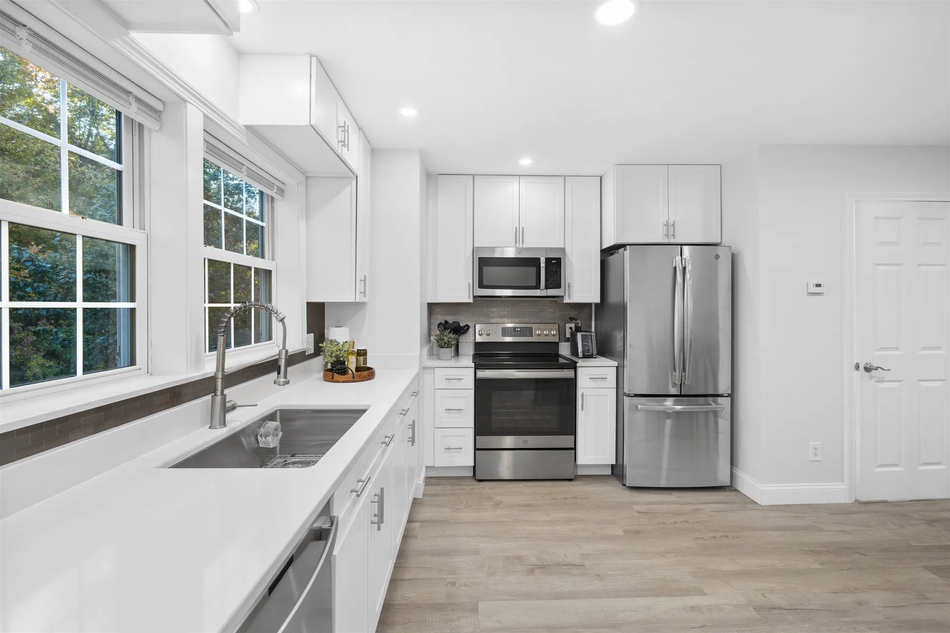 1029 S Mammoth Road Manchester NH 03109