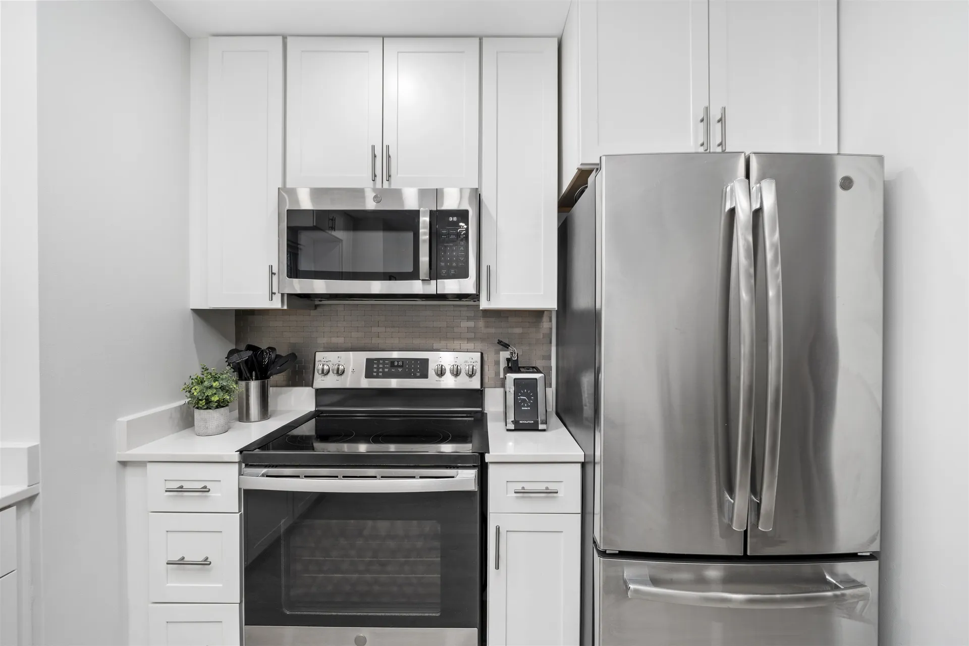 1029 S Mammoth Road Manchester NH 03109