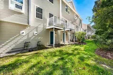 1029 S Mammoth Road Manchester NH 03109