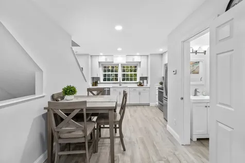 1029 S Mammoth Road Manchester NH 03109