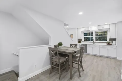 1029 S Mammoth Road Manchester NH 03109