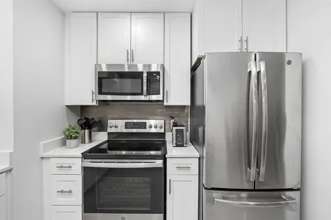 1029 S Mammoth Road Manchester NH 03109