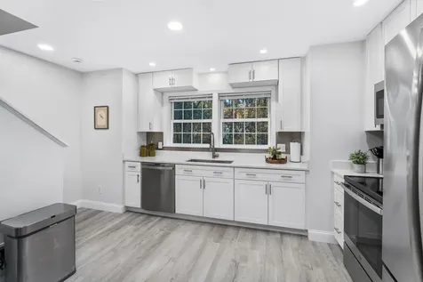 1029 S Mammoth Road Manchester NH 03109