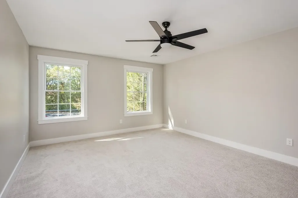 4243 Brown Avenue Manchester NH 03103