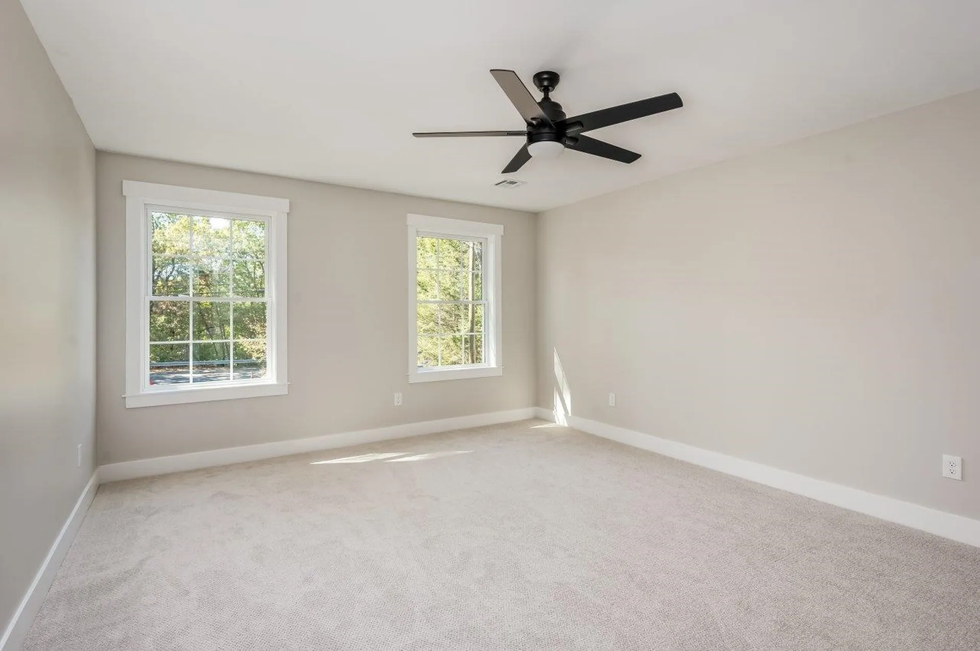 4243 Brown Avenue Manchester NH 03103