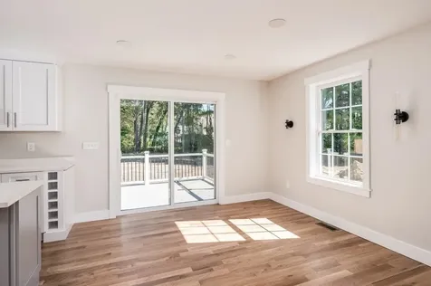 4243 Brown Avenue Manchester NH 03103