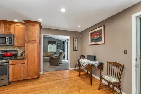 48 Londonderry Road Windham NH 03087