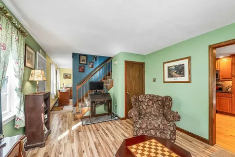 48 Londonderry Road Windham NH 03087