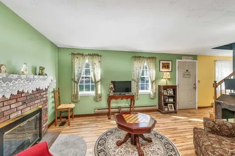 48 Londonderry Road Windham NH 03087