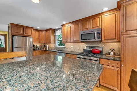 48 Londonderry Road Windham NH 03087