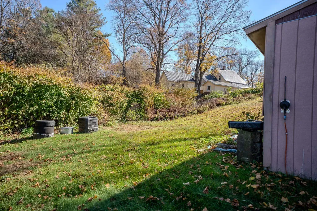 1536 Memorial Drive St. Johnsbury VT 05819