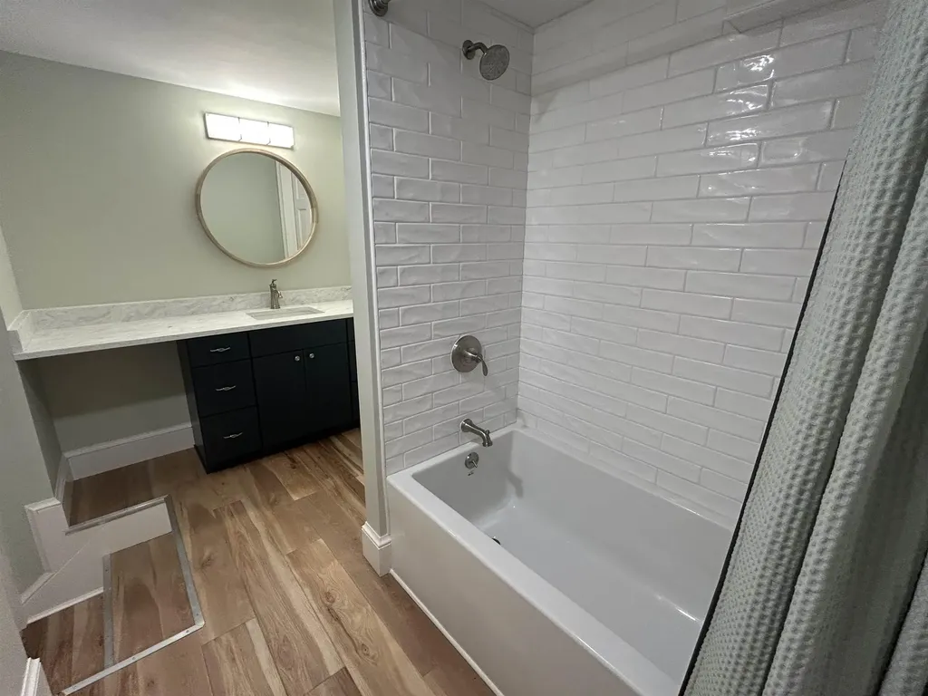 81 Front Street Exeter NH 03833