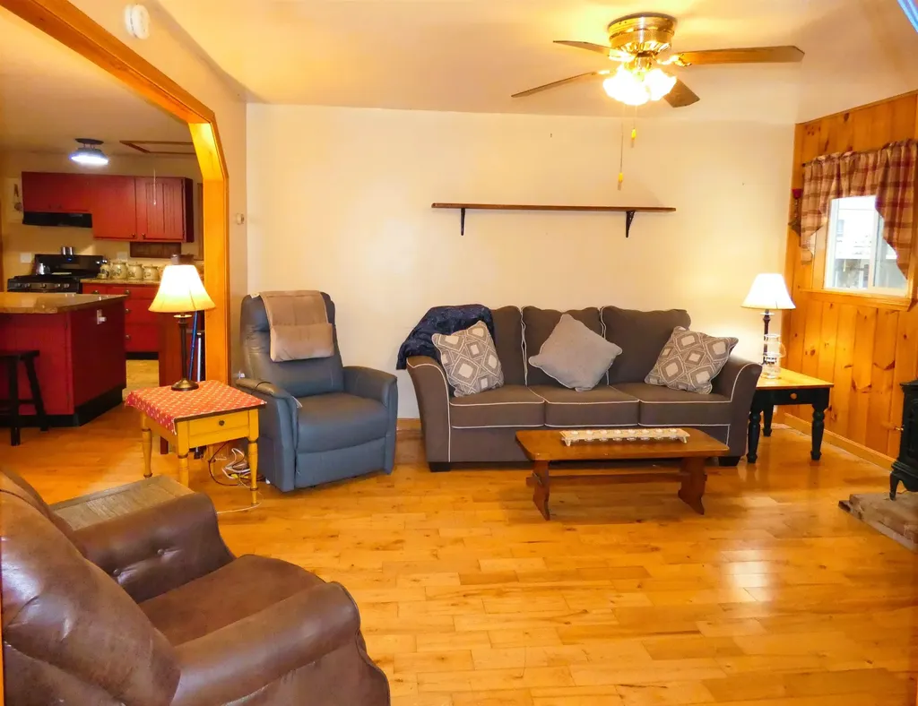 10 Spur Road Ossipee NH 03814