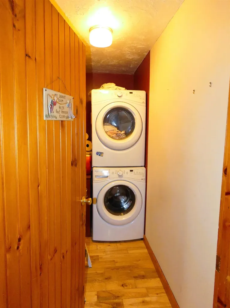 10 Spur Road Ossipee NH 03814