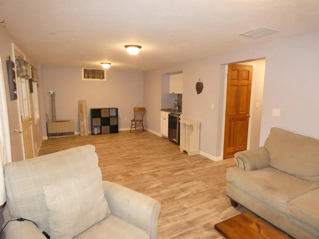 10 Spur Road Ossipee NH 03814