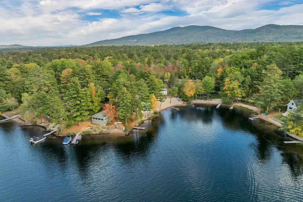 10 Spur Road Ossipee NH 03814