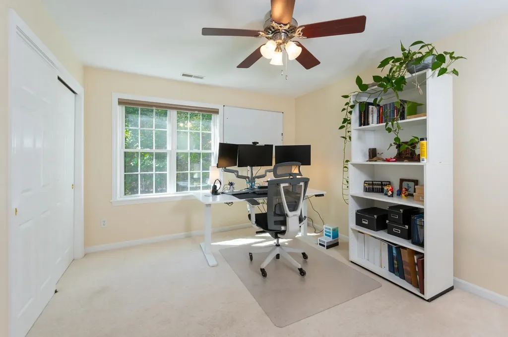 22 Hobart Hill Road Brookline NH 03033