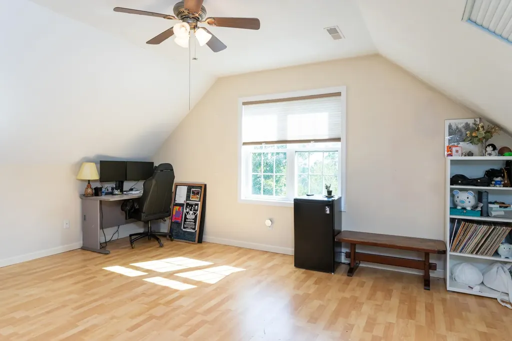 22 Hobart Hill Road Brookline NH 03033