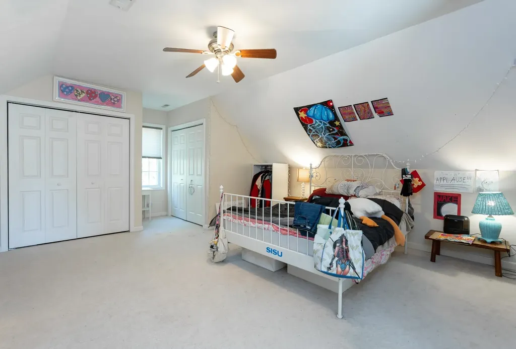 22 Hobart Hill Road Brookline NH 03033