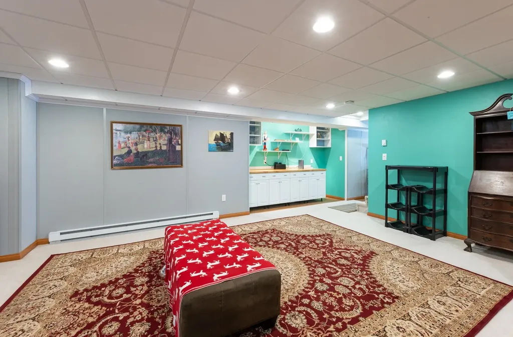 22 Hobart Hill Road Brookline NH 03033