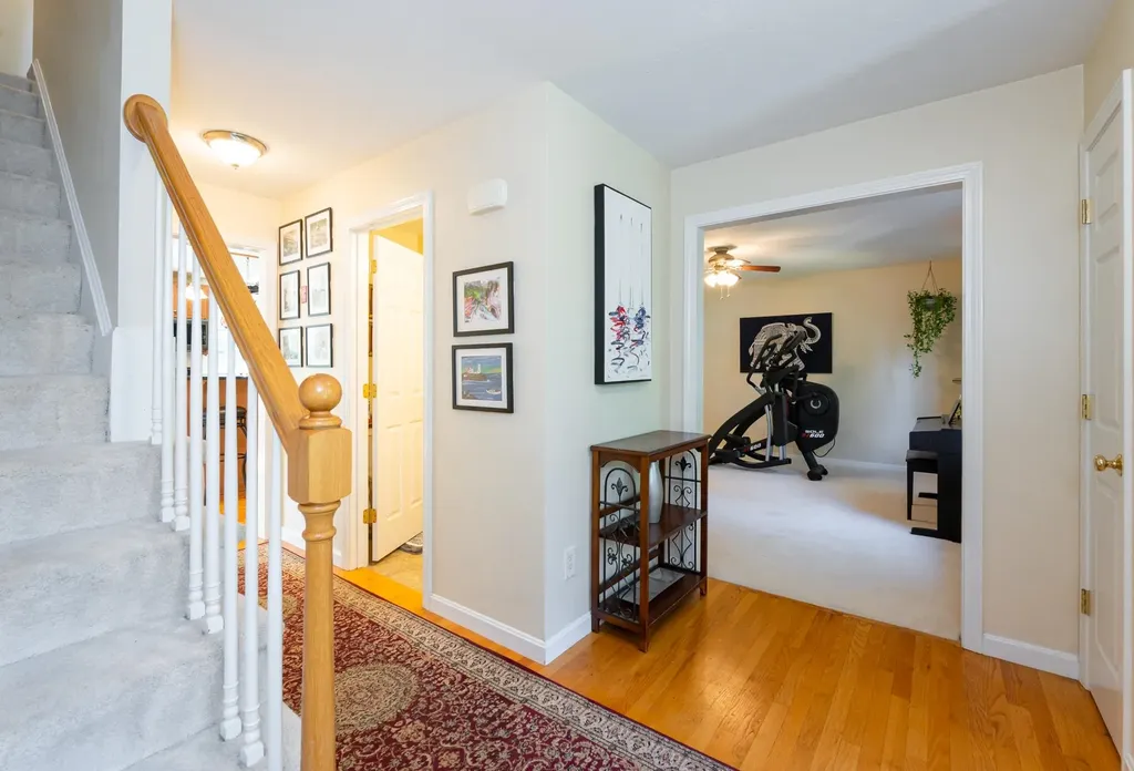 22 Hobart Hill Road Brookline NH 03033