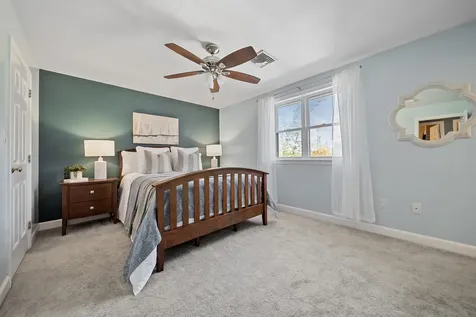 16 Wiley Hill Road Londonderry NH 03053