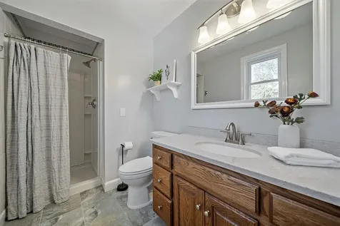 16 Wiley Hill Road Londonderry NH 03053