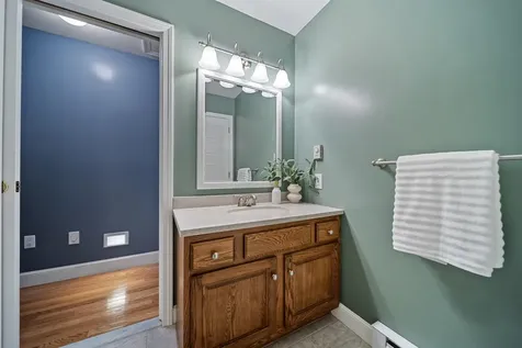 16 Wiley Hill Road Londonderry NH 03053