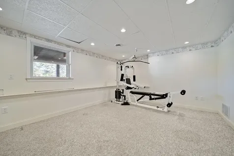 16 Wiley Hill Road Londonderry NH 03053