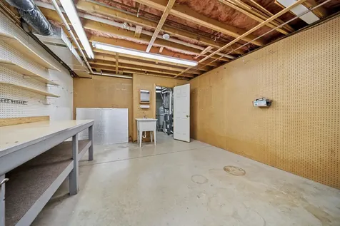 16 Wiley Hill Road Londonderry NH 03053