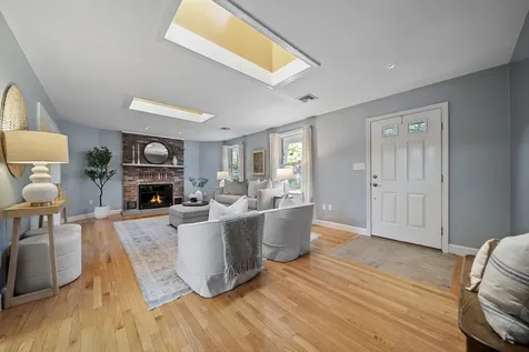 16 Wiley Hill Road Londonderry NH 03053