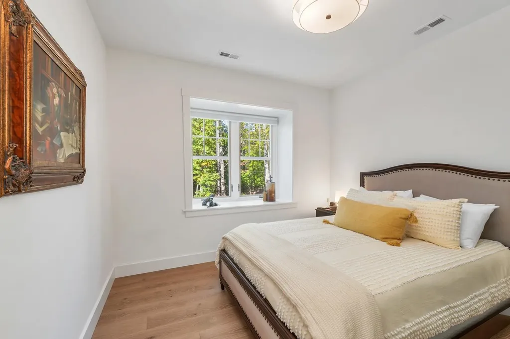 25 Clay Point Road Alton NH 03809