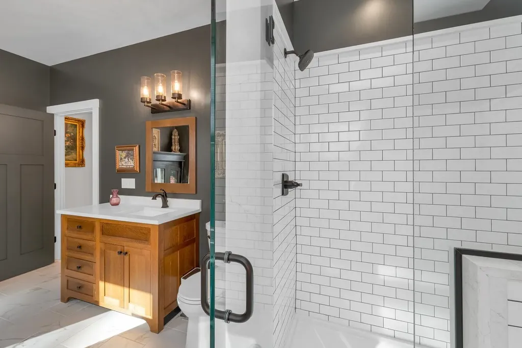 25 Clay Point Road Alton NH 03809