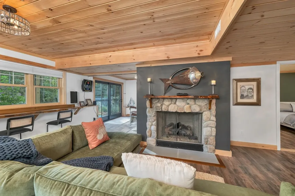 25 Clay Point Road Alton NH 03809