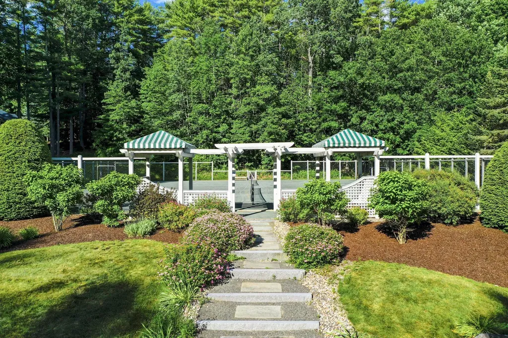 25 Clay Point Road Alton NH 03809