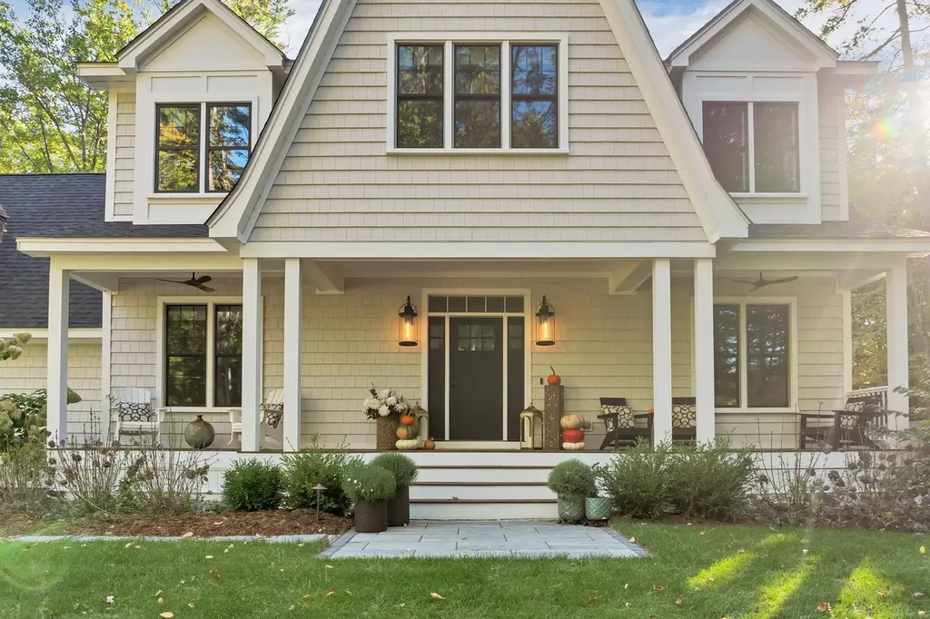 25 Clay Point Road Alton NH 03809