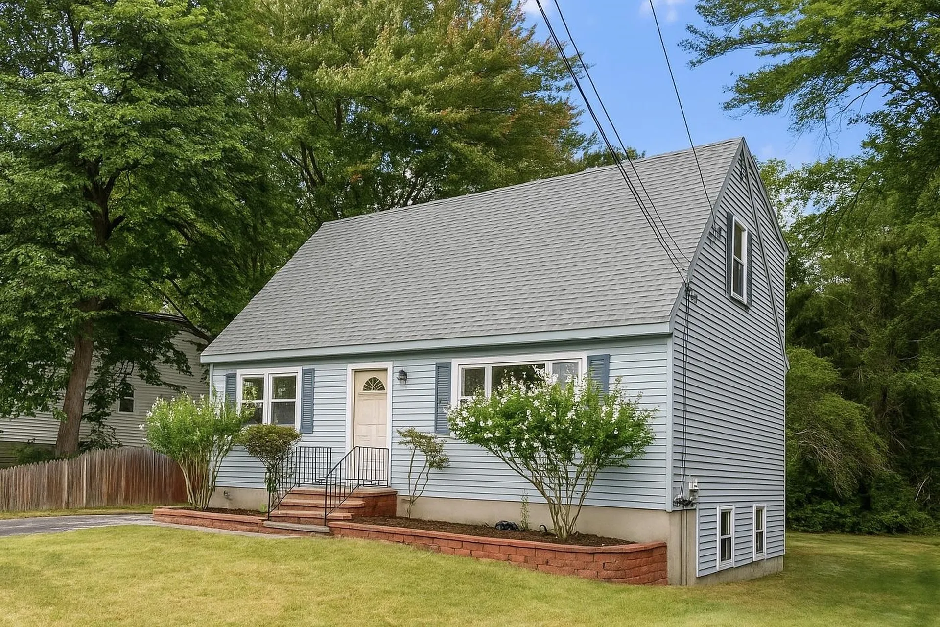 121 Dunbarton Road Manchester NH 03102