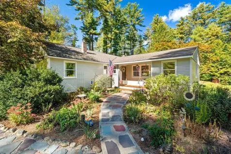 3 Pinewood Drive Amherst NH 03031