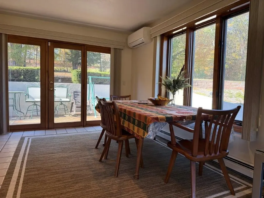 1005 Nh Route 106 N Loudon NH 03307