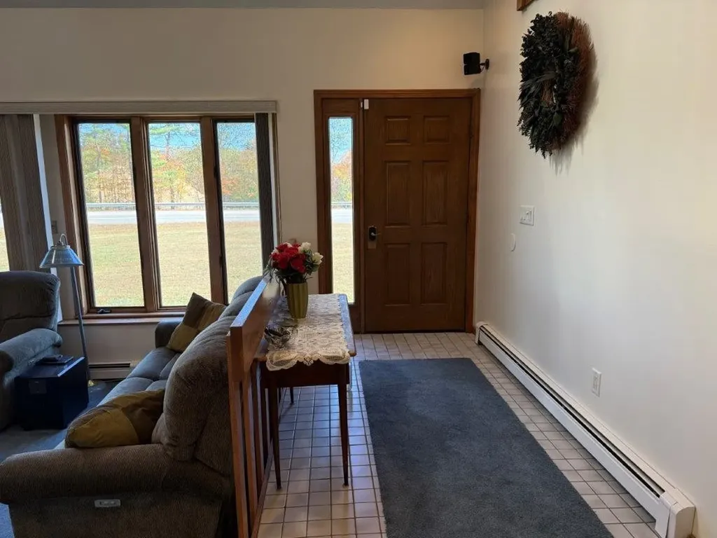 1005 Nh Route 106 N Loudon NH 03307