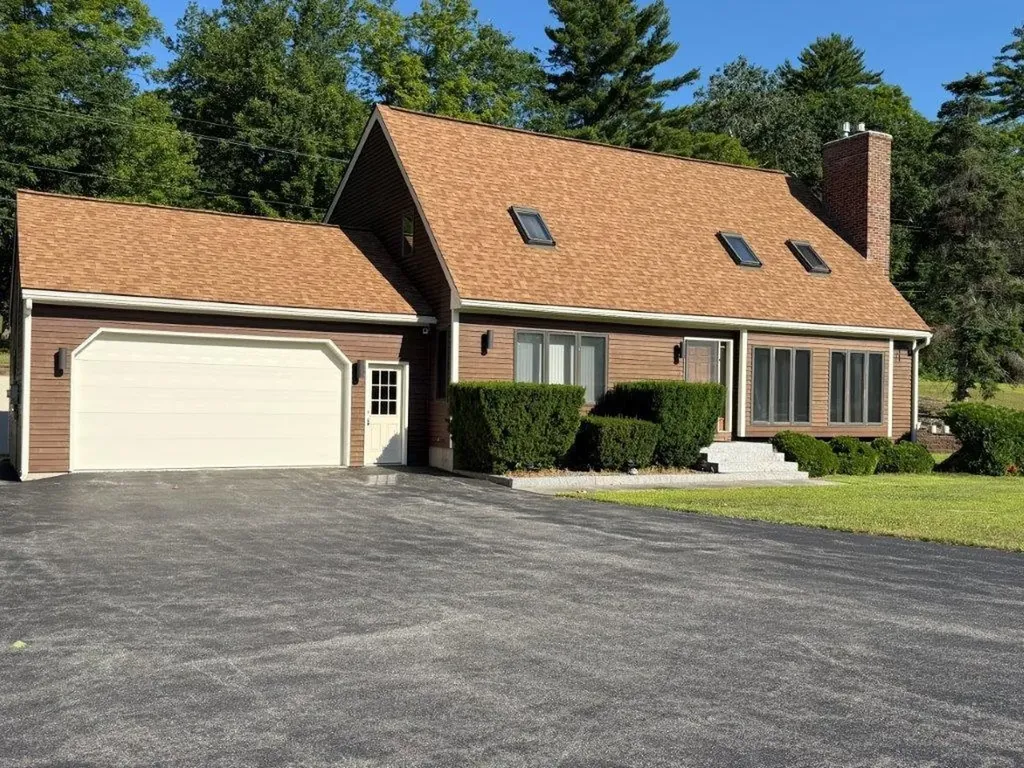 1005 Nh Route 106 N Loudon NH 03307