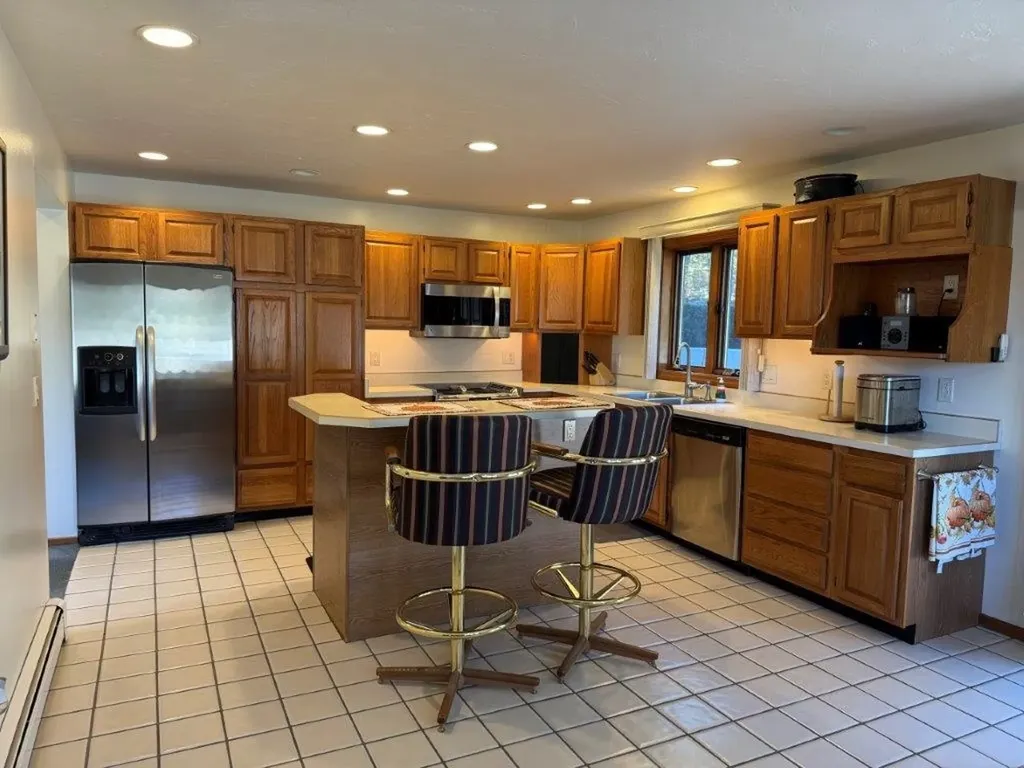 1005 Nh Route 106 N Loudon NH 03307