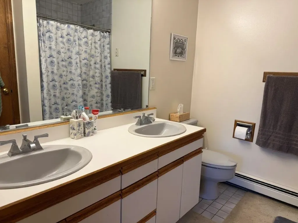 1005 Nh Route 106 N Loudon NH 03307