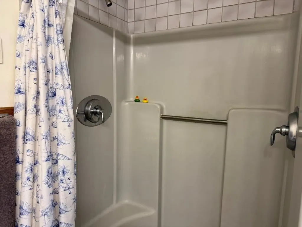 1005 Nh Route 106 N Loudon NH 03307