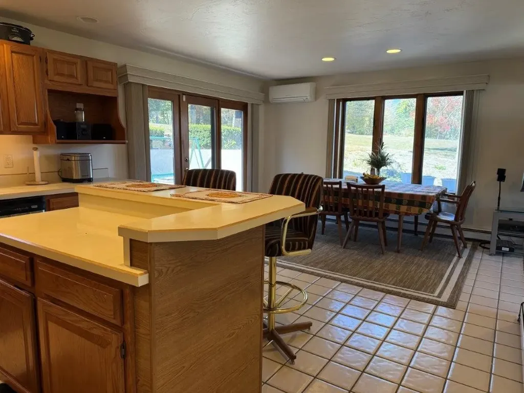 1005 Nh Route 106 N Loudon NH 03307