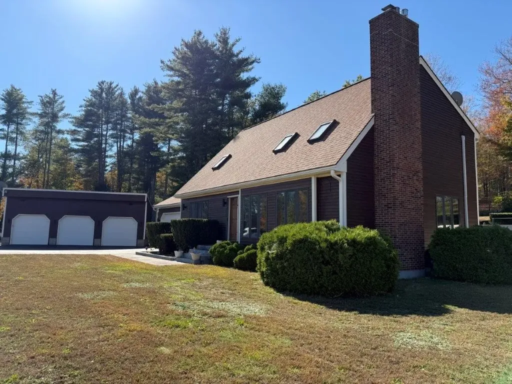 1005 Nh Route 106 N Loudon NH 03307