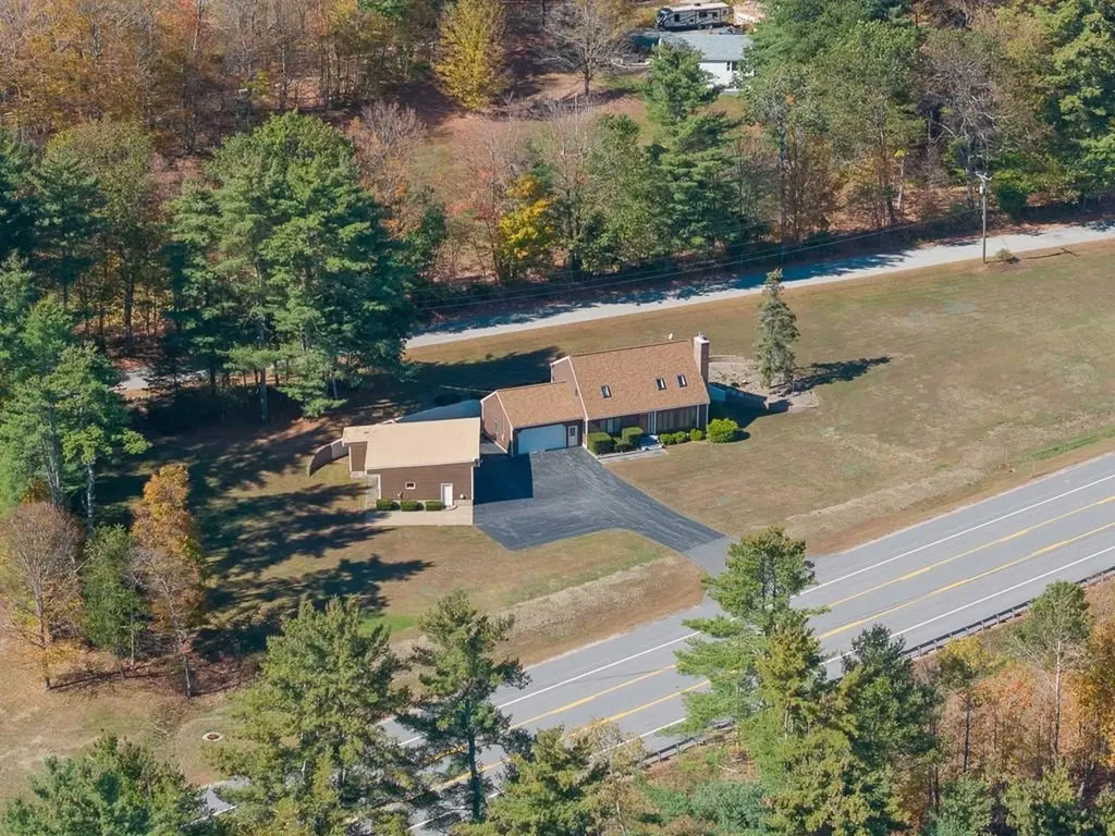 1005 Nh Route 106 N Loudon NH 03307