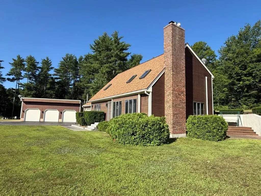 1005 Nh Route 106 N Loudon NH 03307