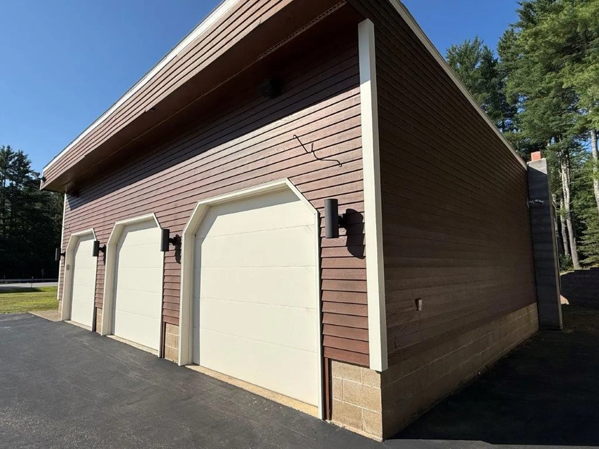 1005 Nh Route 106 N Loudon NH 03307
